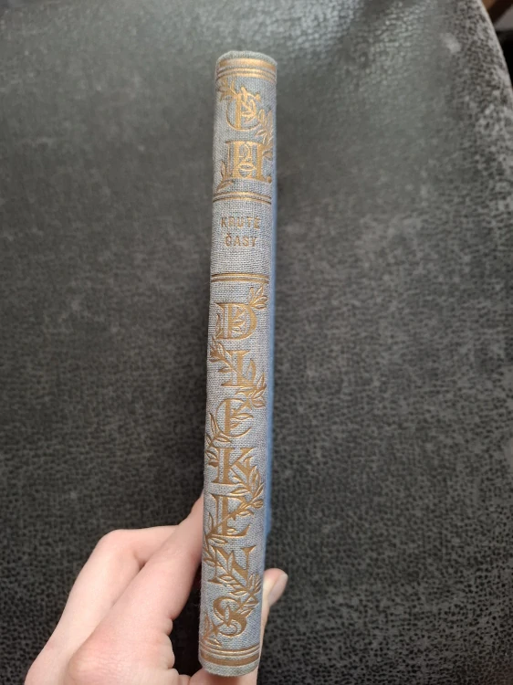 Kruté časy - Charles Dickens