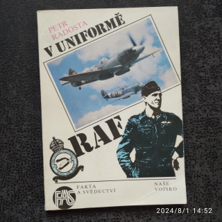 V uniformě -  Petr Radosta