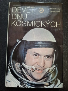 Devět dnů kosmických