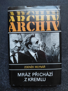Mráz přichází z kremlu - Zdeněk Mlynář